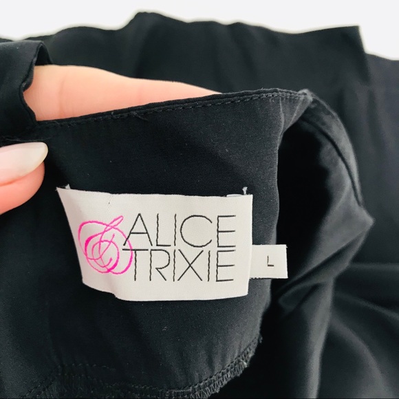 Alice and Trixie Black Silk Dress with Pockets 🖤 - Picture 2 of 7
